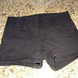 Maternity shorts